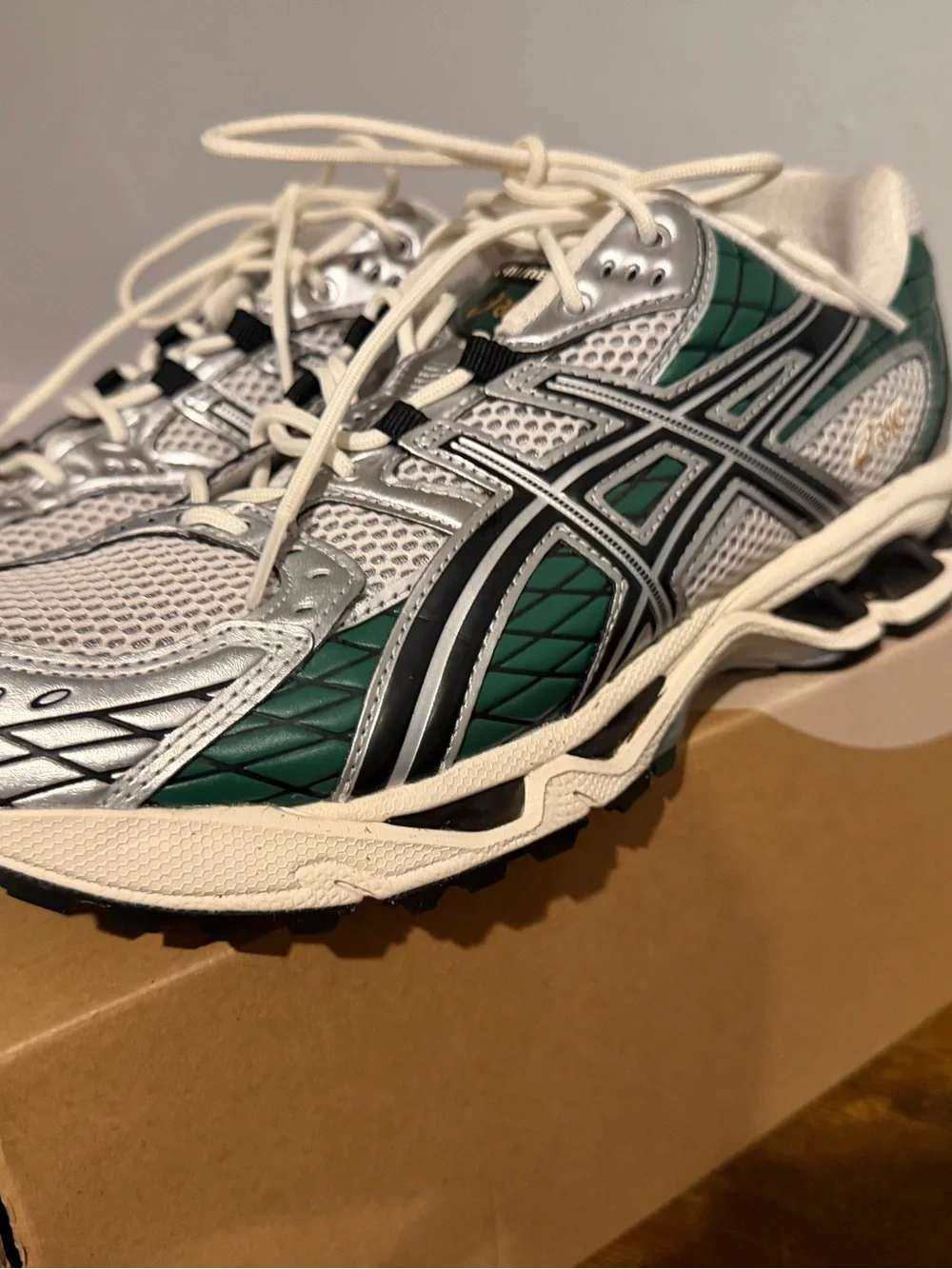 ASICS Gel-Nimbus 10.1 Shoes Cream/Grove Men's Size 9